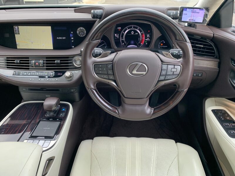 2019 LEXUS LS500 Executive 4WD