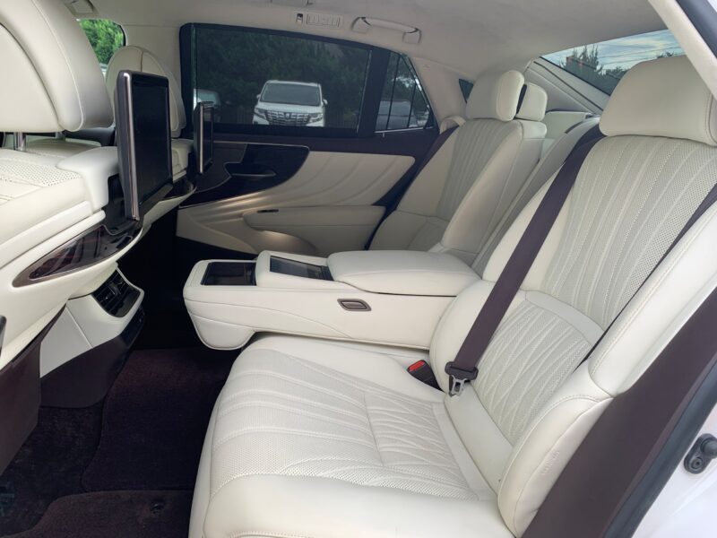 2019 LEXUS LS500 Executive 4WD