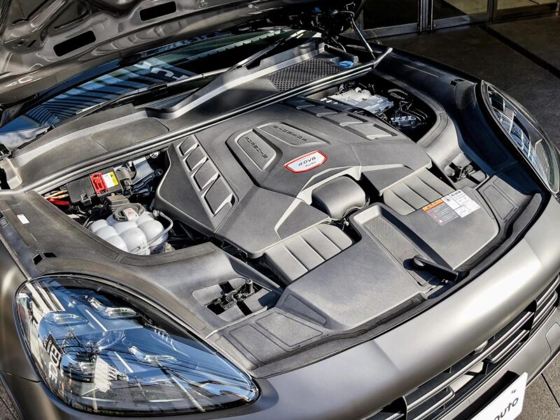 2020 Porsche Cayenne Turbo Coupe