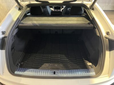 2019 Lamborghini Urus (ABA-ZLDHU)