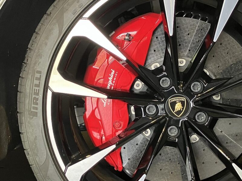 2019 Lamborghini Urus (ABA-ZLDHU)