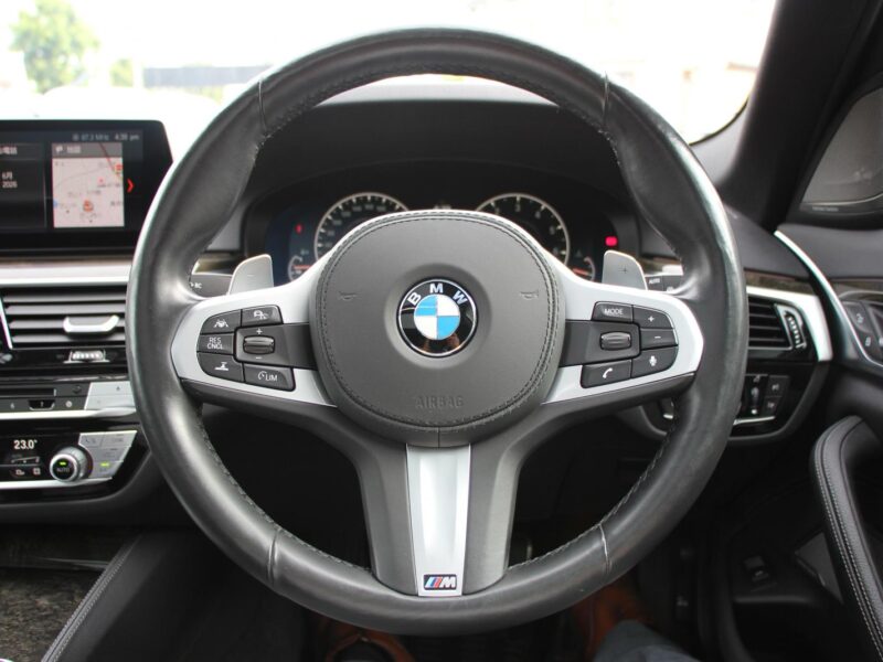 2019 BMW 530i Touring M Sport (ABA-JT20)