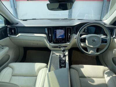 2019 Volvo V60 Cross Country T5 AWD PRO