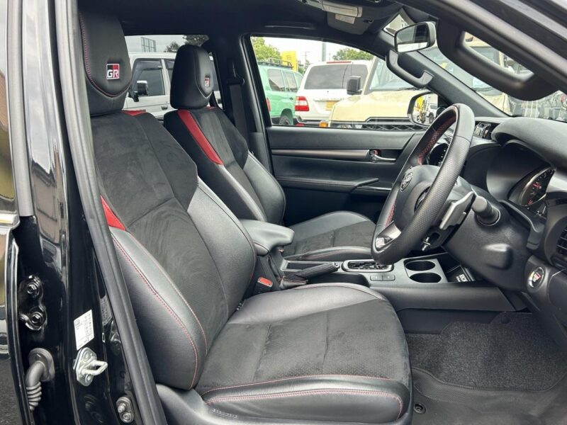 2022 Toyota Hilux 2.4 Z GR Sport (GUN125)