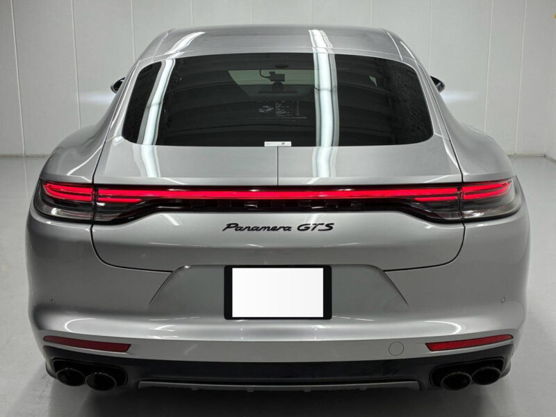 2020 Porsche Panamera GTS PDK