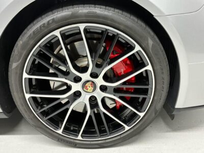 2020 Porsche Panamera GTS PDK