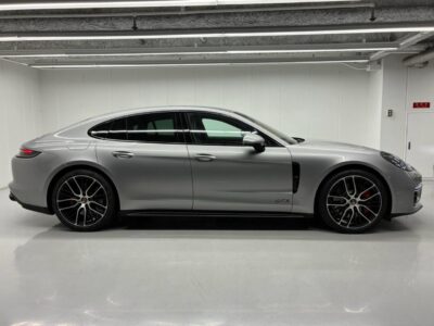 2020 Porsche Panamera GTS PDK
