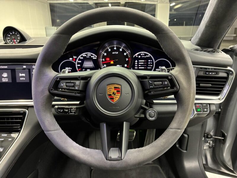 2020 Porsche Panamera GTS PDK