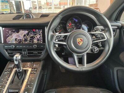 2020 Porsche Macan GTS PDK (J1L29)