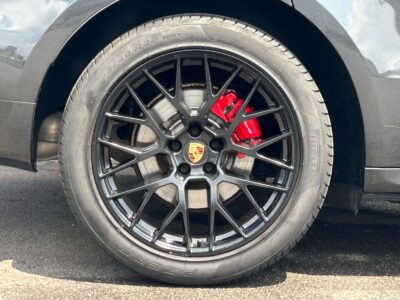 2020 Porsche Macan GTS PDK (J1L29)