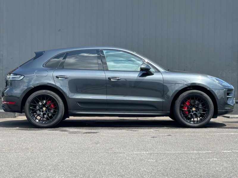 2020 Porsche Macan GTS PDK (J1L29)