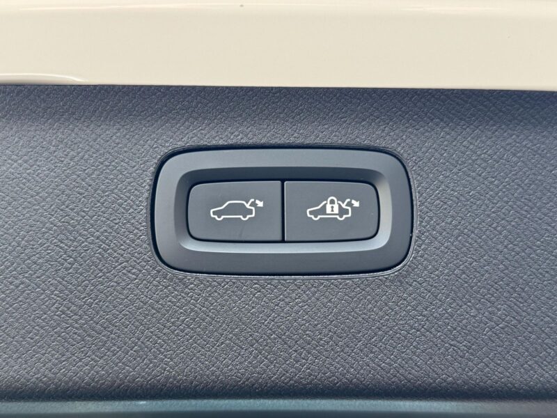 2021 VOLVO XC90 B6 AWD Inscription