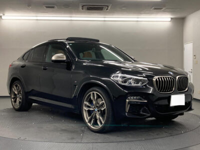 2019/12 BMW X4 M40i (3BA-2V30)