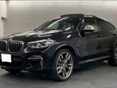 2019/12 BMW X4 M40i (3BA-2V30)