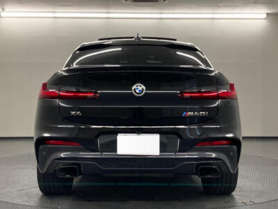 2019/12 BMW X4 M40i (3BA-2V30)