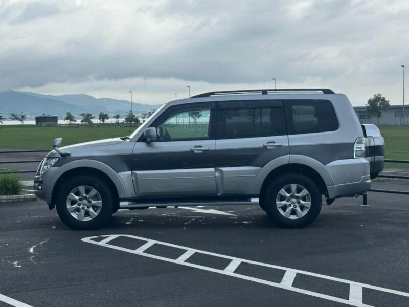 2019 Mitsubishi Pajero Final Edition - 700-Unit Limited Car (LDA-V98W)