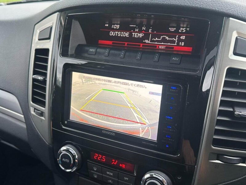 2019 Mitsubishi Pajero Final Edition - 700-Unit Limited Car (LDA-V98W)