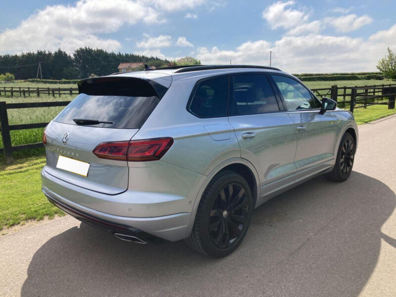 2020 Volkswagen Touareg 3.0TDI V6 Black Edition Tiptronic 4Motion