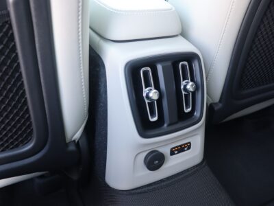 2020 VOLVO XC40 Recharge Plug In Hybrid T5 Inscription (5LA-XB3154XCP)