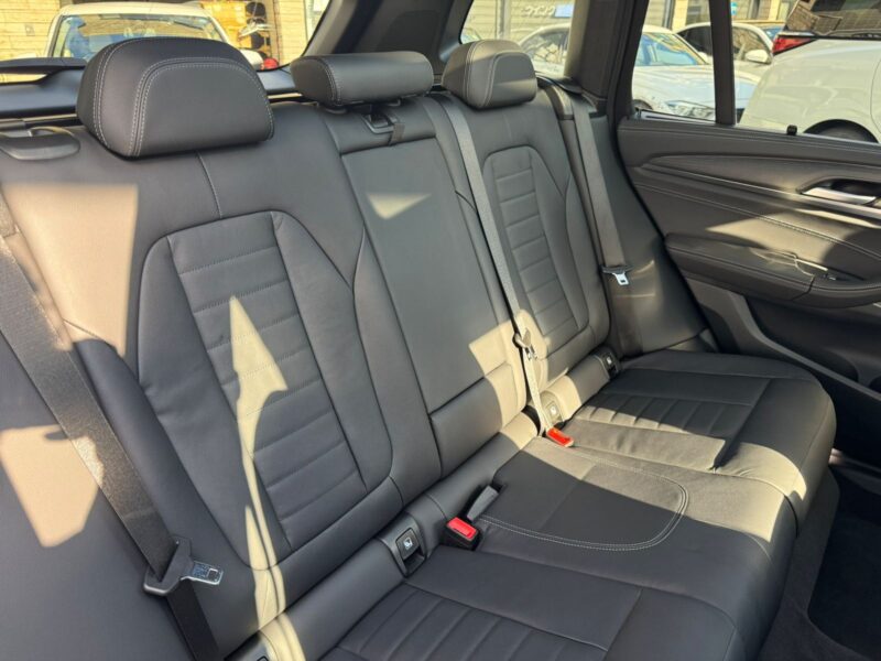 2022 BMW X3 M40d