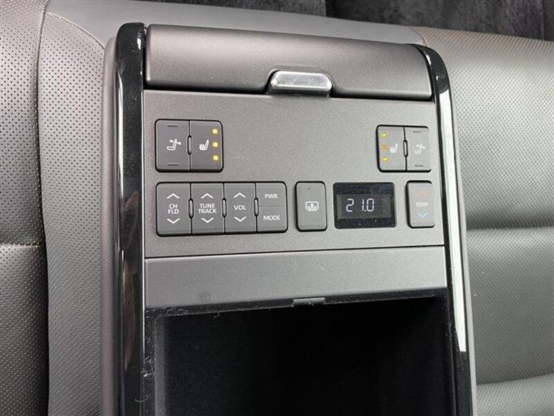 2022 Toyota Crown Crossover 2.4 RS Advanced E-Four (5AA-TZSH35)