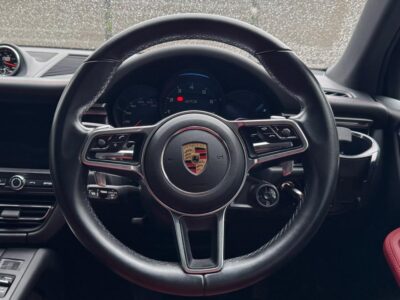 2020 Porsche Macan GTS (3BA-J1L29)