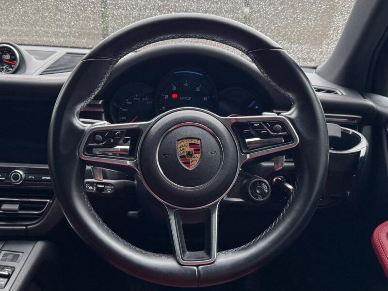 2020 Porsche Macan GTS (3BA-J1L29)
