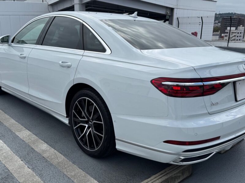 2021 AUDI A8 55TFSI Quattro (3AA-F8CZSF)