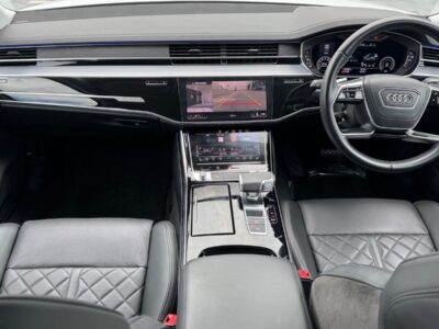 2021 AUDI A8 55TFSI Quattro (3AA-F8CZSF)
