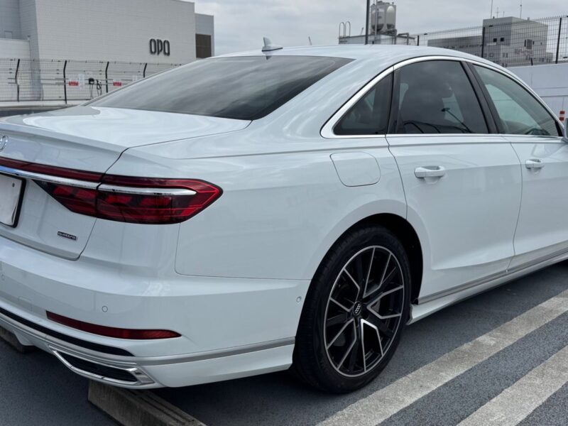 2021 AUDI A8 55TFSI Quattro (3AA-F8CZSF)