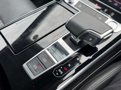 2021 AUDI A8 55TFSI Quattro (3AA-F8CZSF)