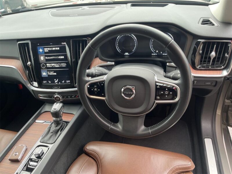2020 VOLVO V60 T5 INSCRIPTION (DBA-ZB420)