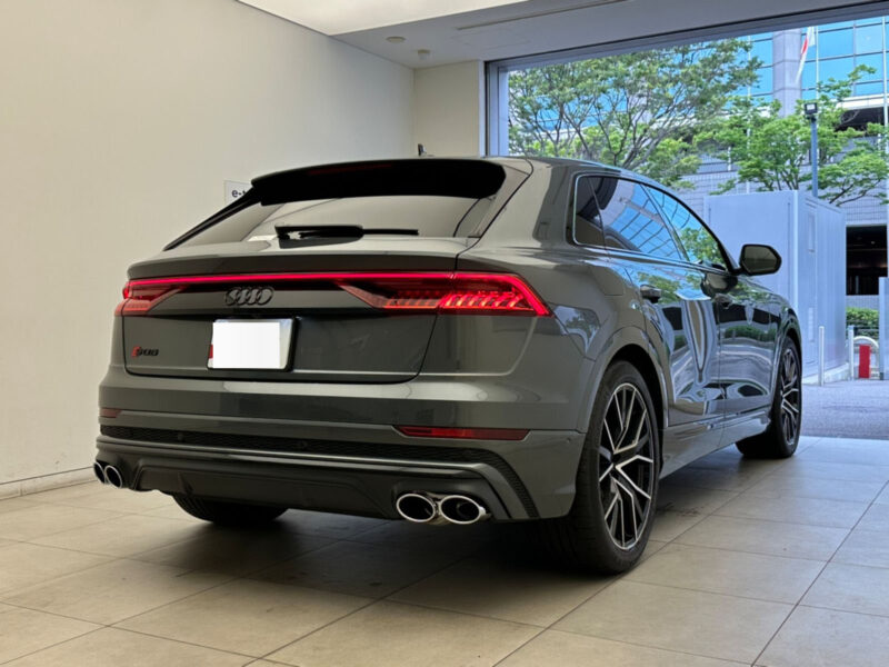 2023 AUDI SQ8 (3BA-F1DWRA)