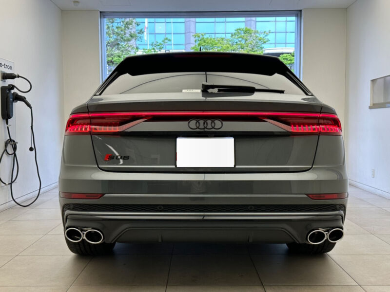 2023 AUDI SQ8 (3BA-F1DWRA)