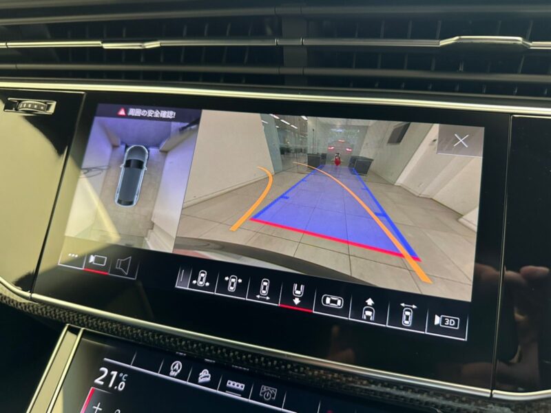 2023 AUDI SQ8 (3BA-F1DWRA)