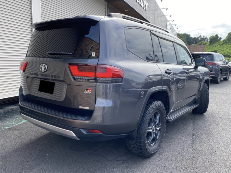 2021 Toyota Land Cruiser GR Sport (3DA-FJA300W)