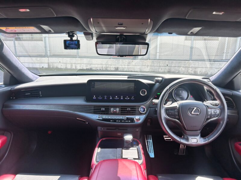 2021 LEXUS LS500h F Sport (GVF50)